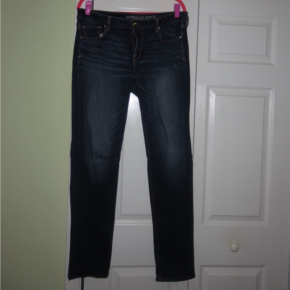 American Eagle Super Strech Straight Leg Jeans. No tag but a size 14.